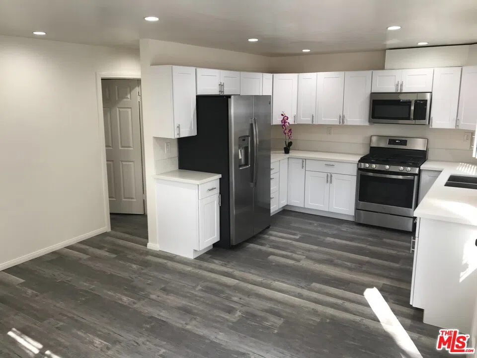 802 Dillon Street Los Angeles, CA 90026
