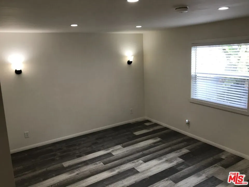 802 Dillon Street Los Angeles, CA 90026