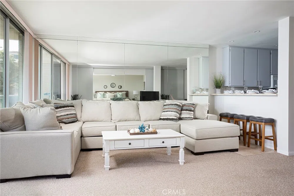 31755 Coast #412 Laguna Beach, CA 92651