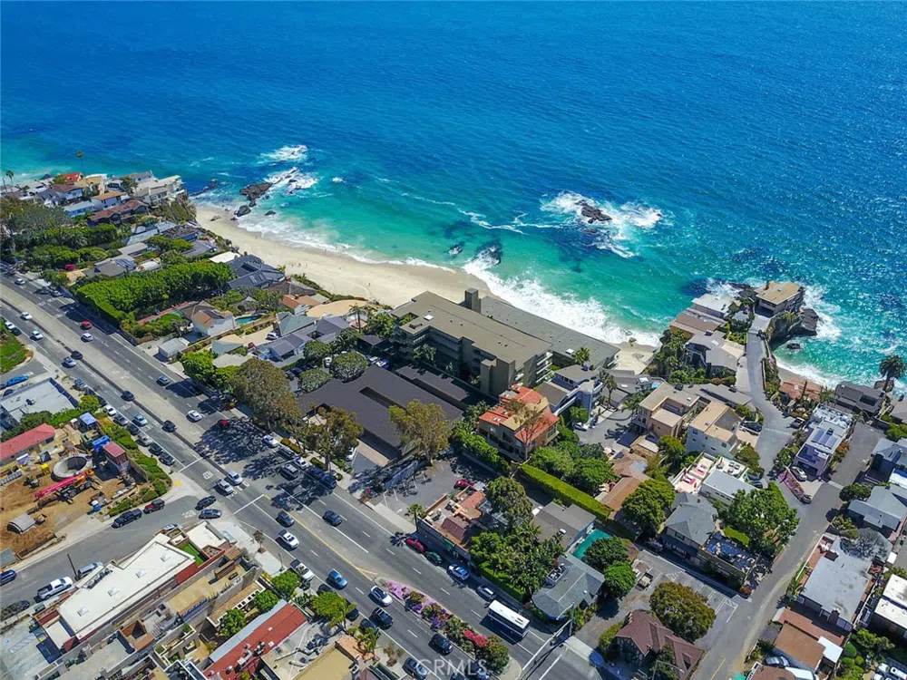 31755 Coast #412 Laguna Beach, CA 92651