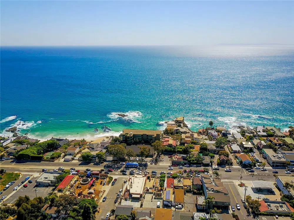 31755 Coast #412 Laguna Beach, CA 92651