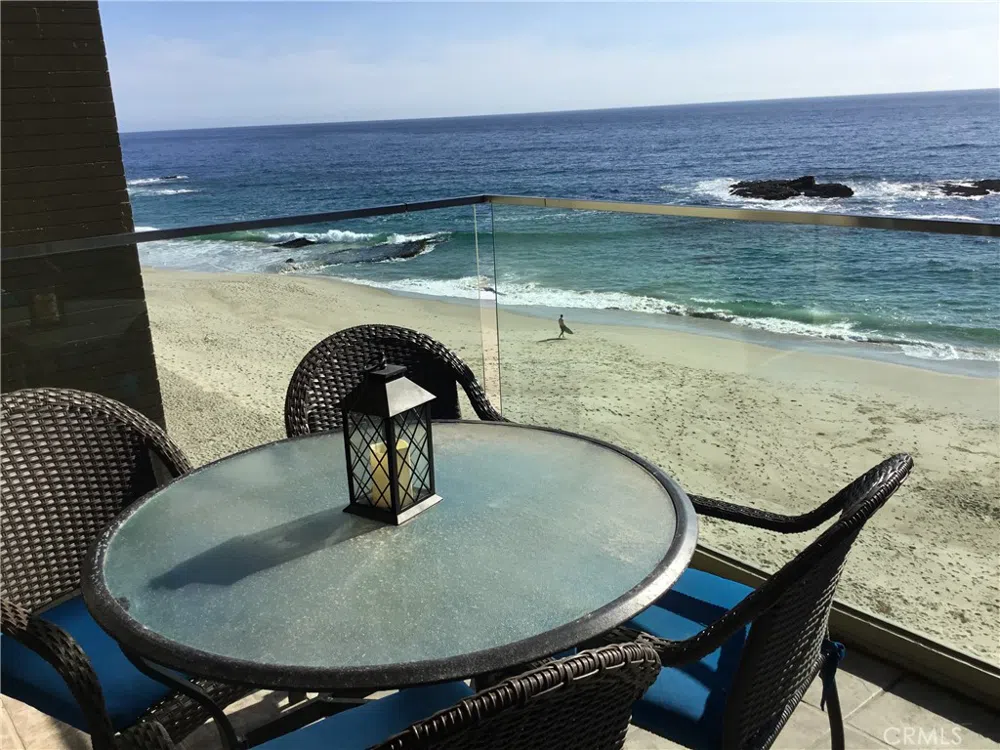 31755 Coast #412 Laguna Beach, CA 92651