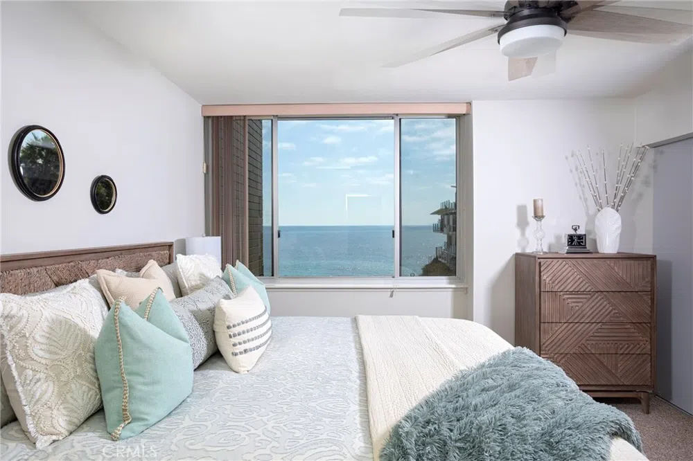 31755 Coast #412 Laguna Beach, CA 92651