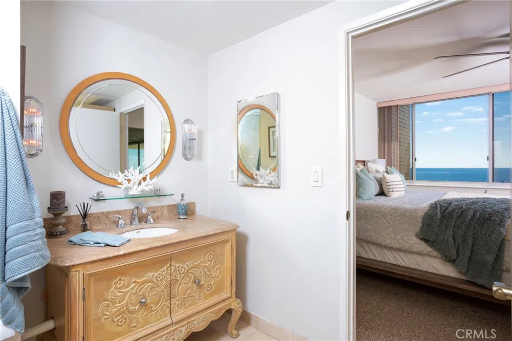 31755 Coast #412 Laguna Beach, CA 92651
