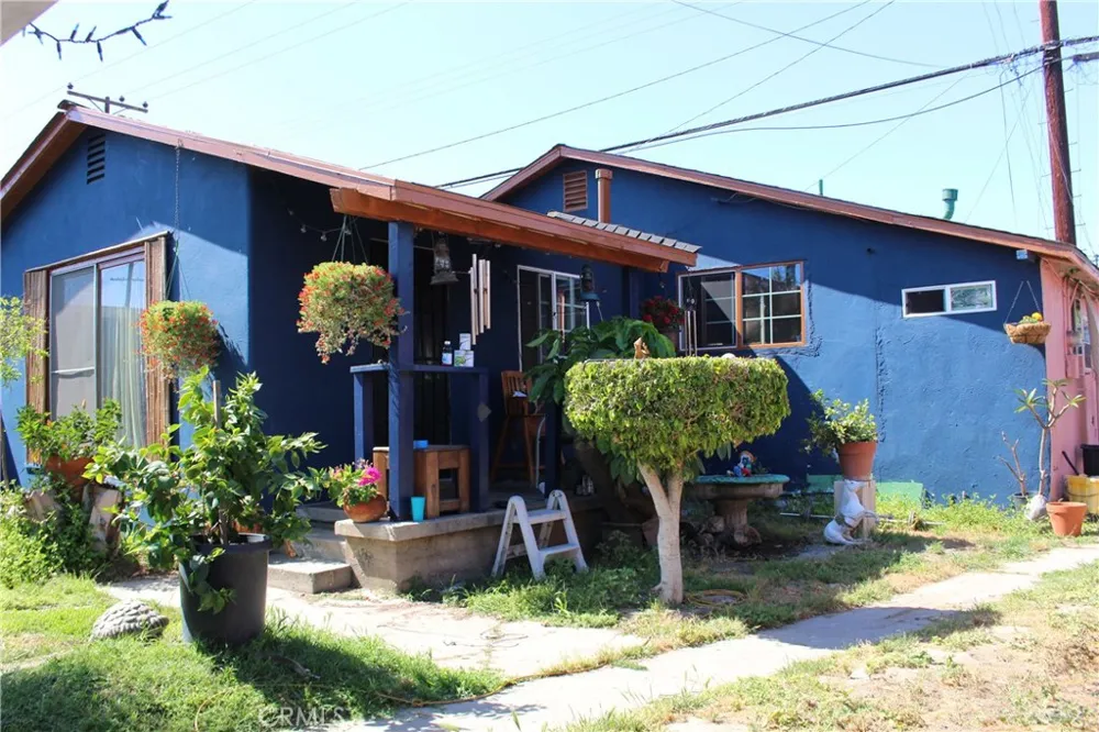 6101 Clara Street Bell Gardens, CA 90201