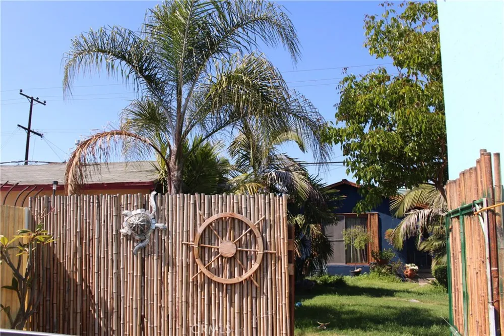 6101 Clara Street Bell Gardens, CA 90201