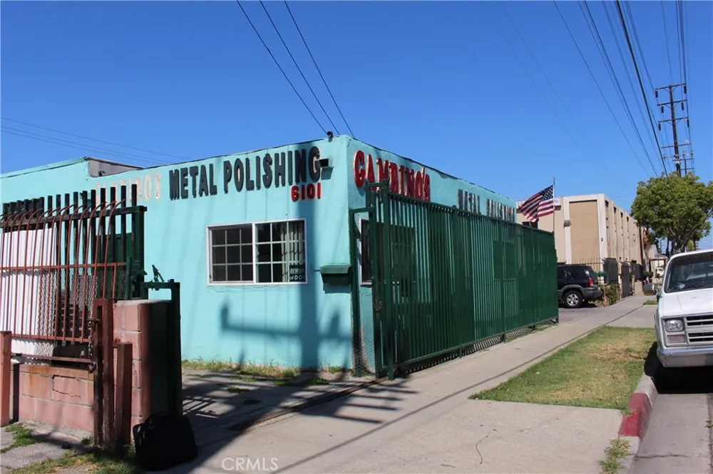 6101 Clara Street Bell Gardens, CA 90201