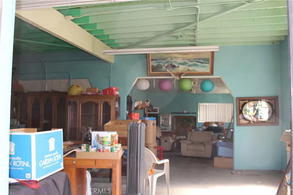 6101 Clara Street Bell Gardens, CA 90201