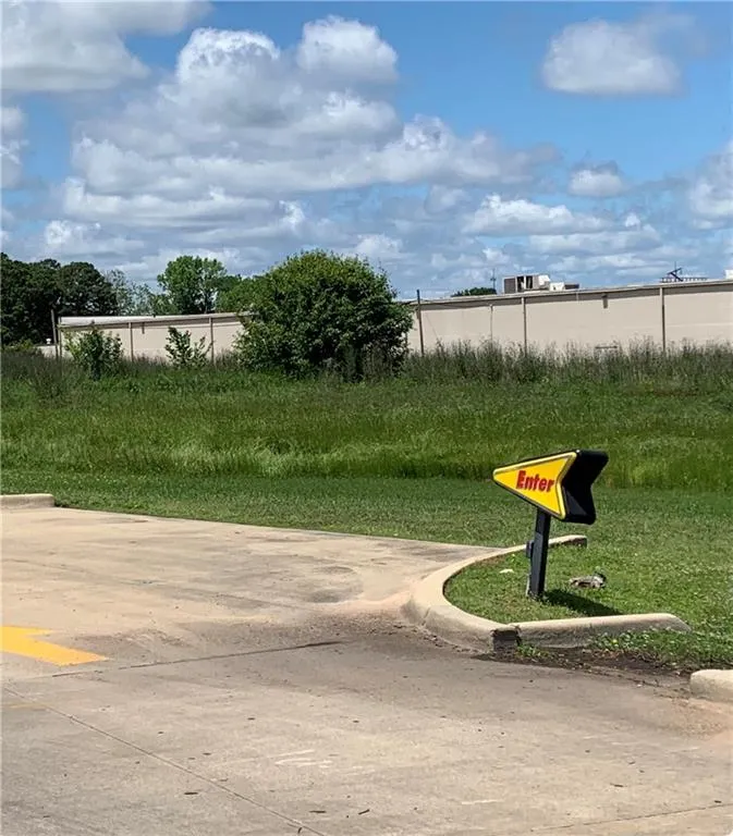 Mansfield Road Shreveport, LA 71108