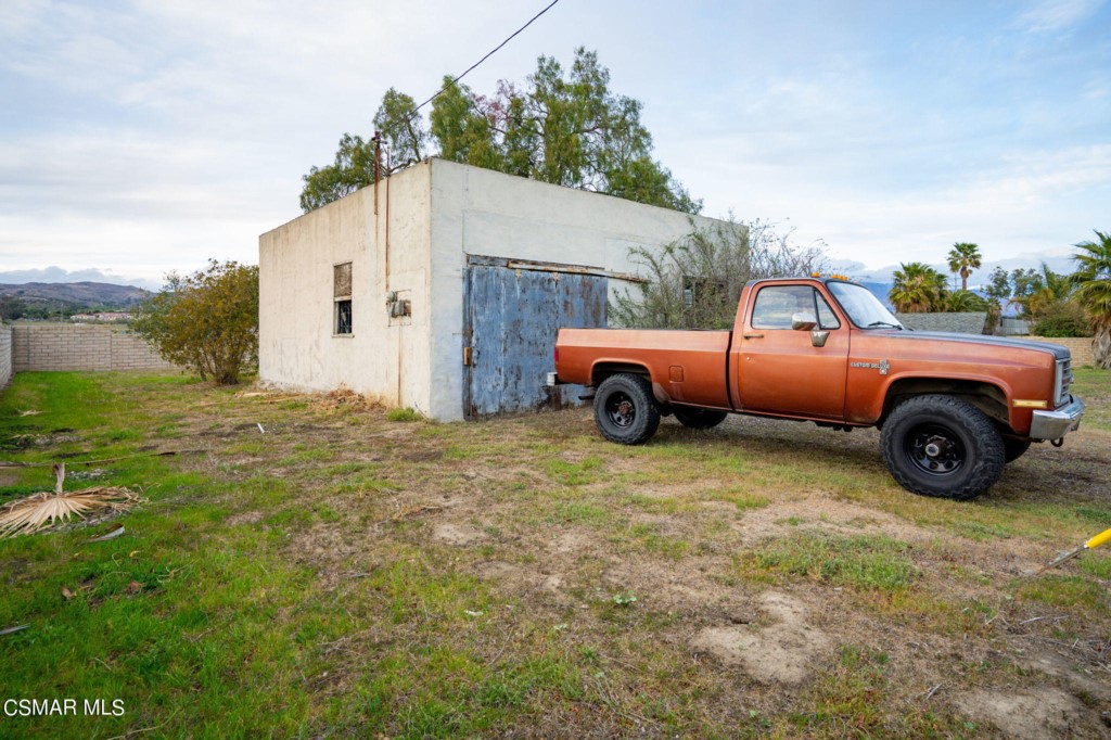 10901 Darling Road Ventura, CA 93004
