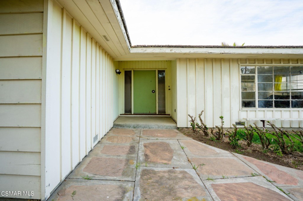 10901 Darling Road Ventura, CA 93004
