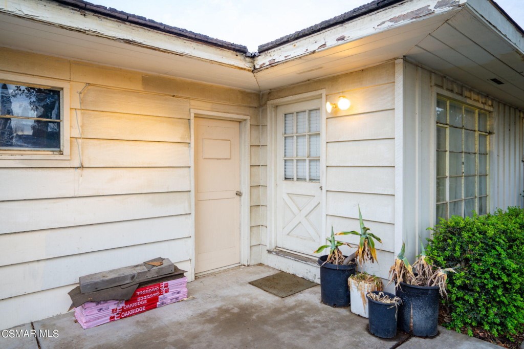 10901 Darling Road Ventura, CA 93004