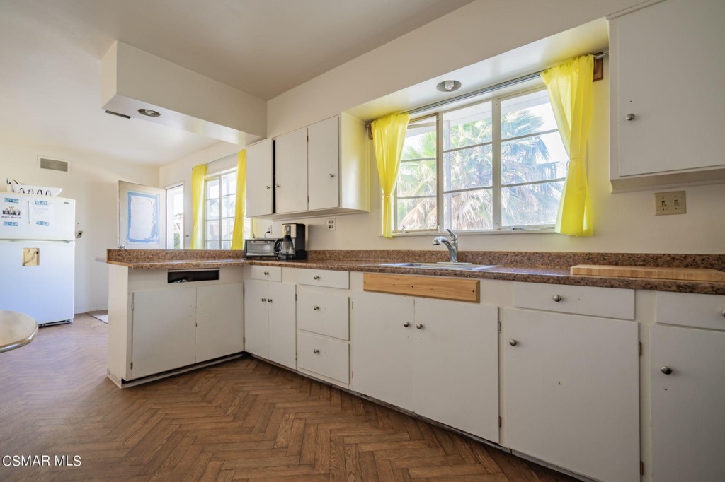10901 Darling Road Ventura, CA 93004