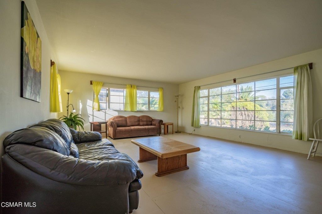 10901 Darling Road Ventura, CA 93004