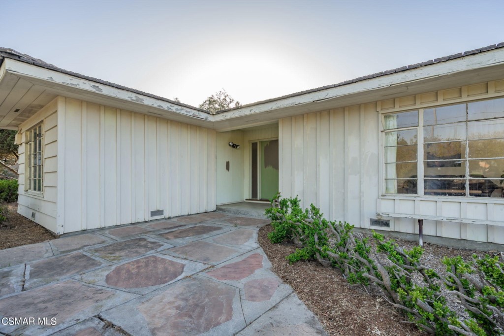 10901 Darling Road Ventura, CA 93004