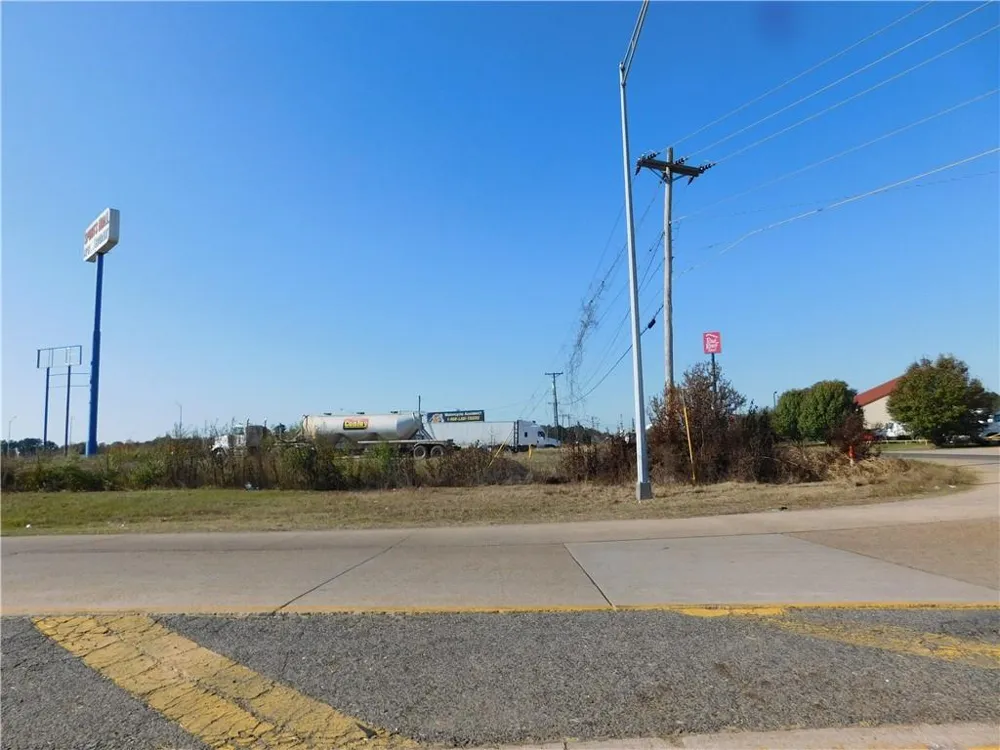 7295 Greenwood Road Shreveport, LA 71119