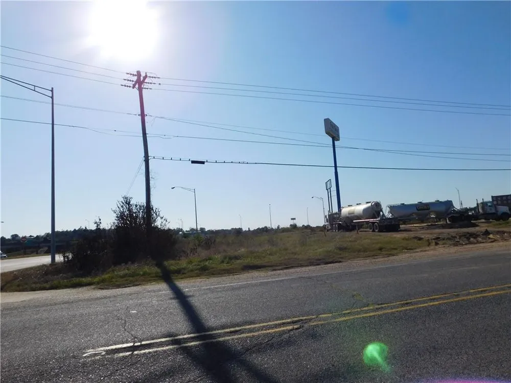 7295 Greenwood Road Shreveport, LA 71119