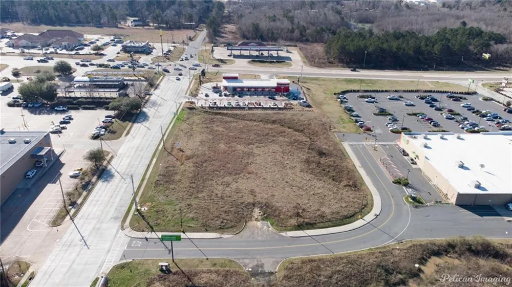 Linwood Rd@ Bert Kouns Shreveport, LA 71106