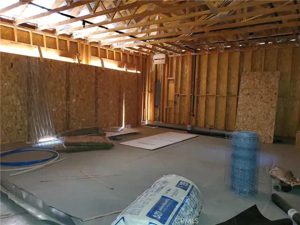 14748 La Mesa Road Victorville, CA 92392