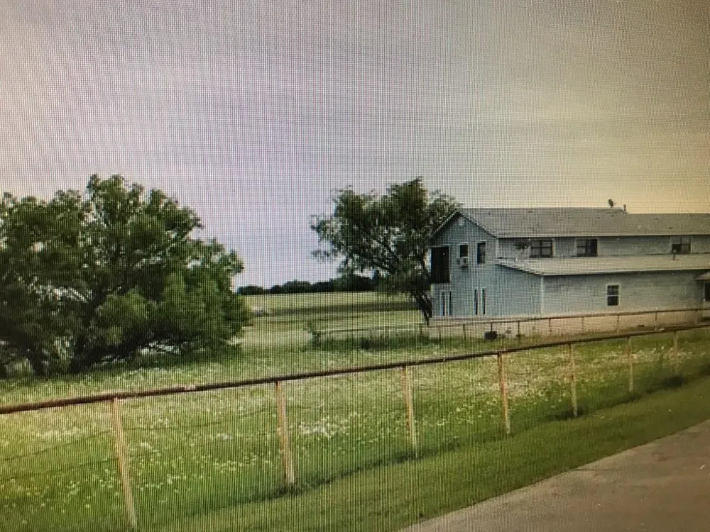 22534 State Highway 56 Southmayd, TX 76273