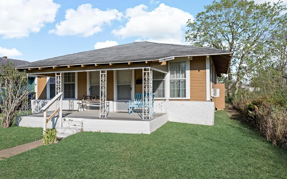 1027 13th Street Port Arthur, TX 77640