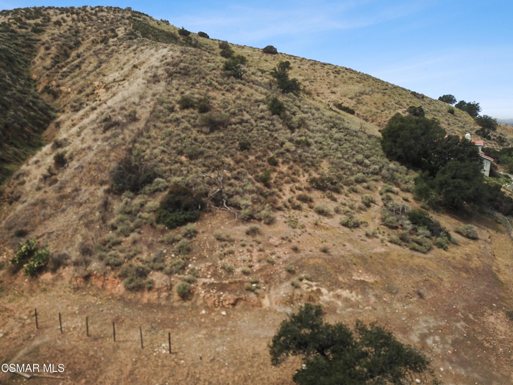 5946 Oak Knolls Road Simi Valley, CA 93063