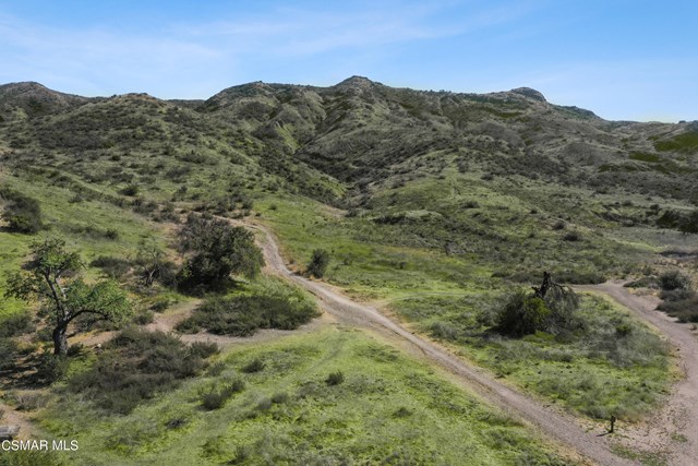 5946 Oak Knolls Road Simi Valley, CA 93063