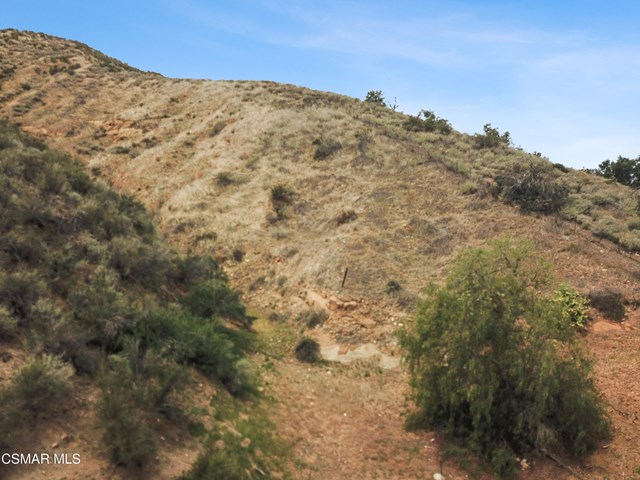 5946 Oak Knolls Road Simi Valley, CA 93063