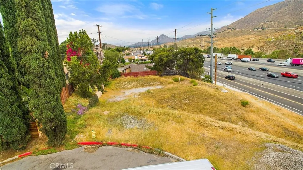 20517 Claremont Riverside, CA 92507