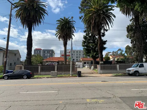 339 Virgil Avenue