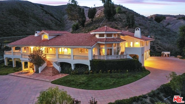26763 Mulholland Calabasas, CA 91302