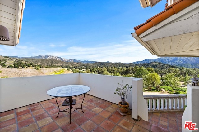 26763 Mulholland Calabasas, CA 91302