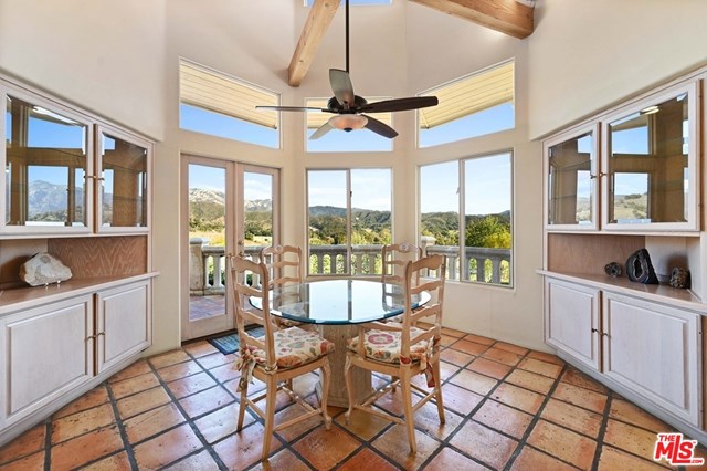 26763 Mulholland Calabasas, CA 91302