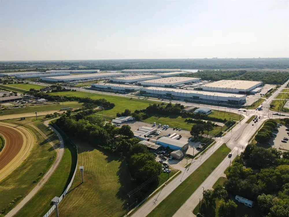 2578 Belt Line Road Grand Prairie, TX 75050