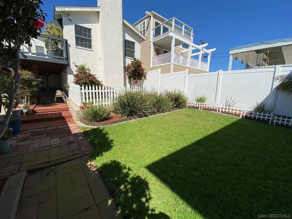 1615 Willow St San Diego, CA 92106