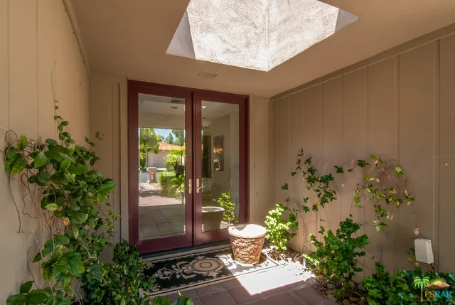 12 Whittier Court Rancho Mirage, CA 92270