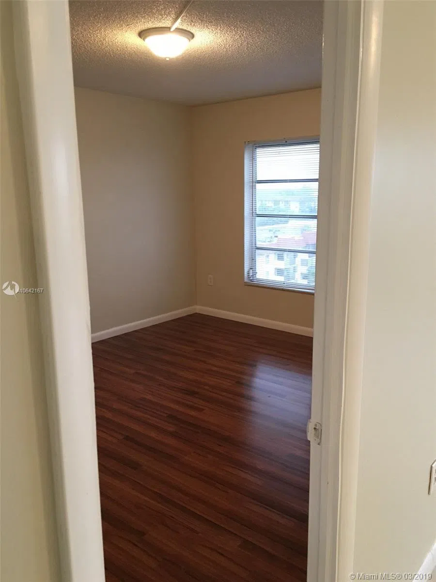 4164 Inverrary Dr #813 Lauderhill, FL 33319