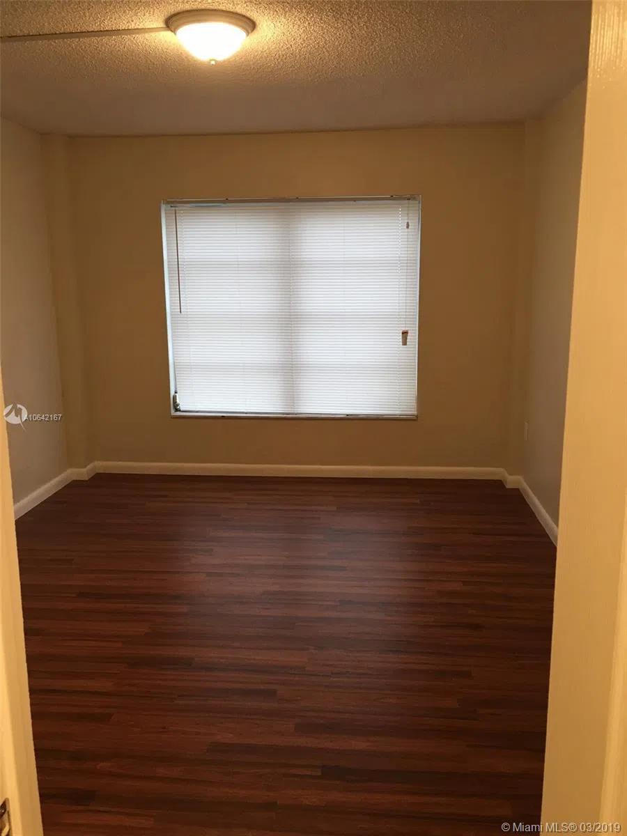4164 Inverrary Dr #813 Lauderhill, FL 33319