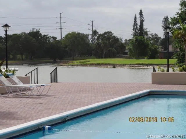 4164 Inverrary Dr #813 Lauderhill, FL 33319
