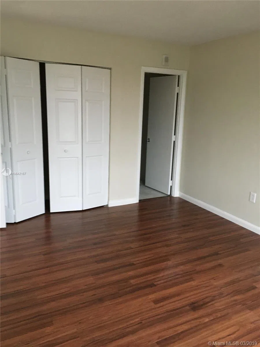 4164 Inverrary Dr #813 Lauderhill, FL 33319