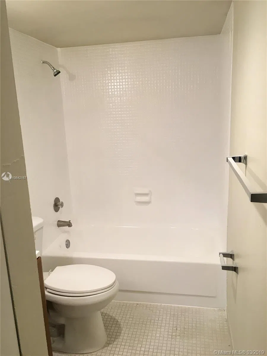 4164 Inverrary Dr #813 Lauderhill, FL 33319
