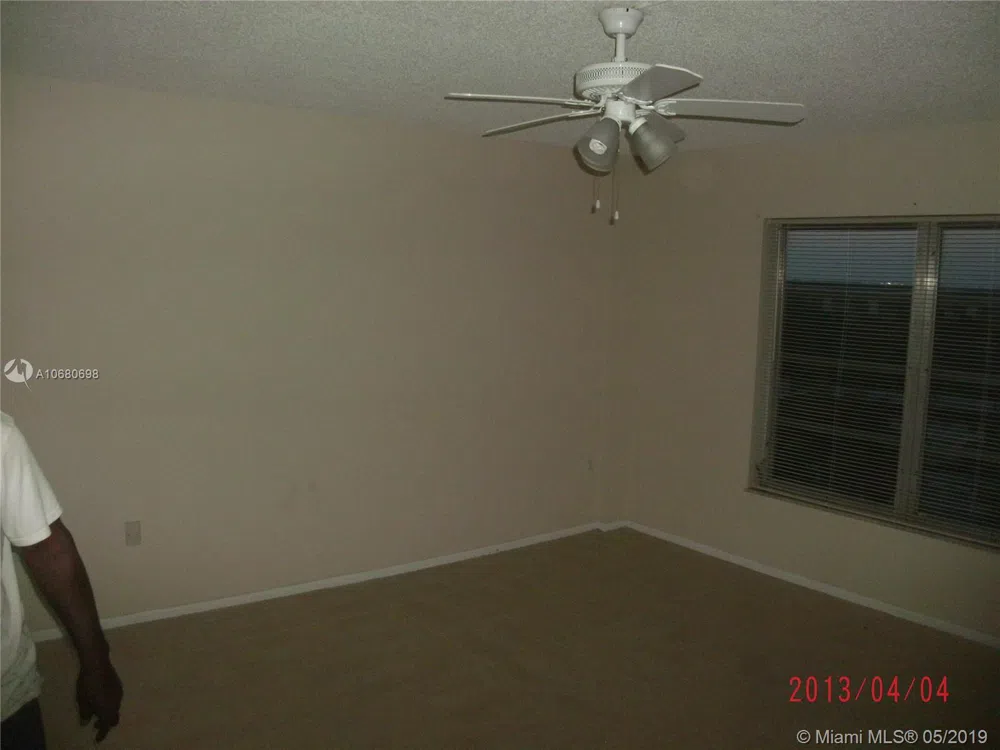 4174 Inverrary Dr #911 Lauderhill, FL 33319