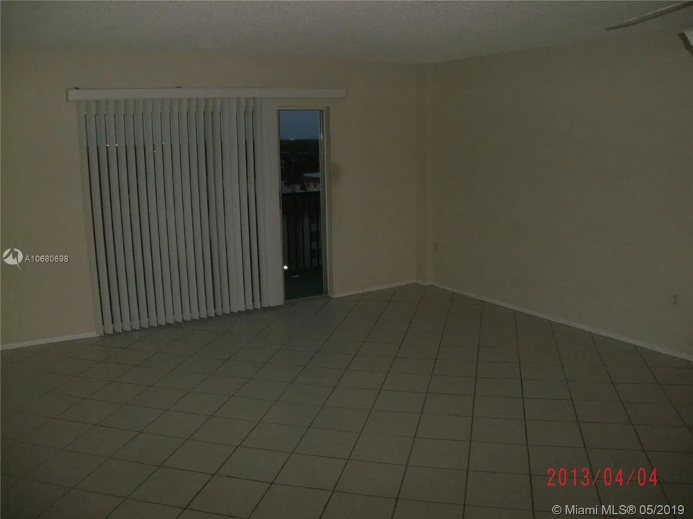 4174 Inverrary Dr #911 Lauderhill, FL 33319