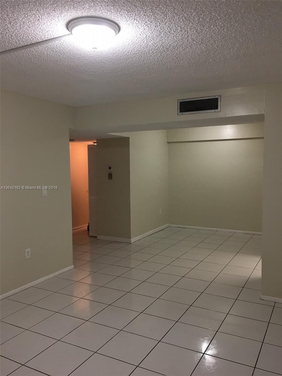 4170 Inverrary Dr #111 Lauderhill, FL 33319