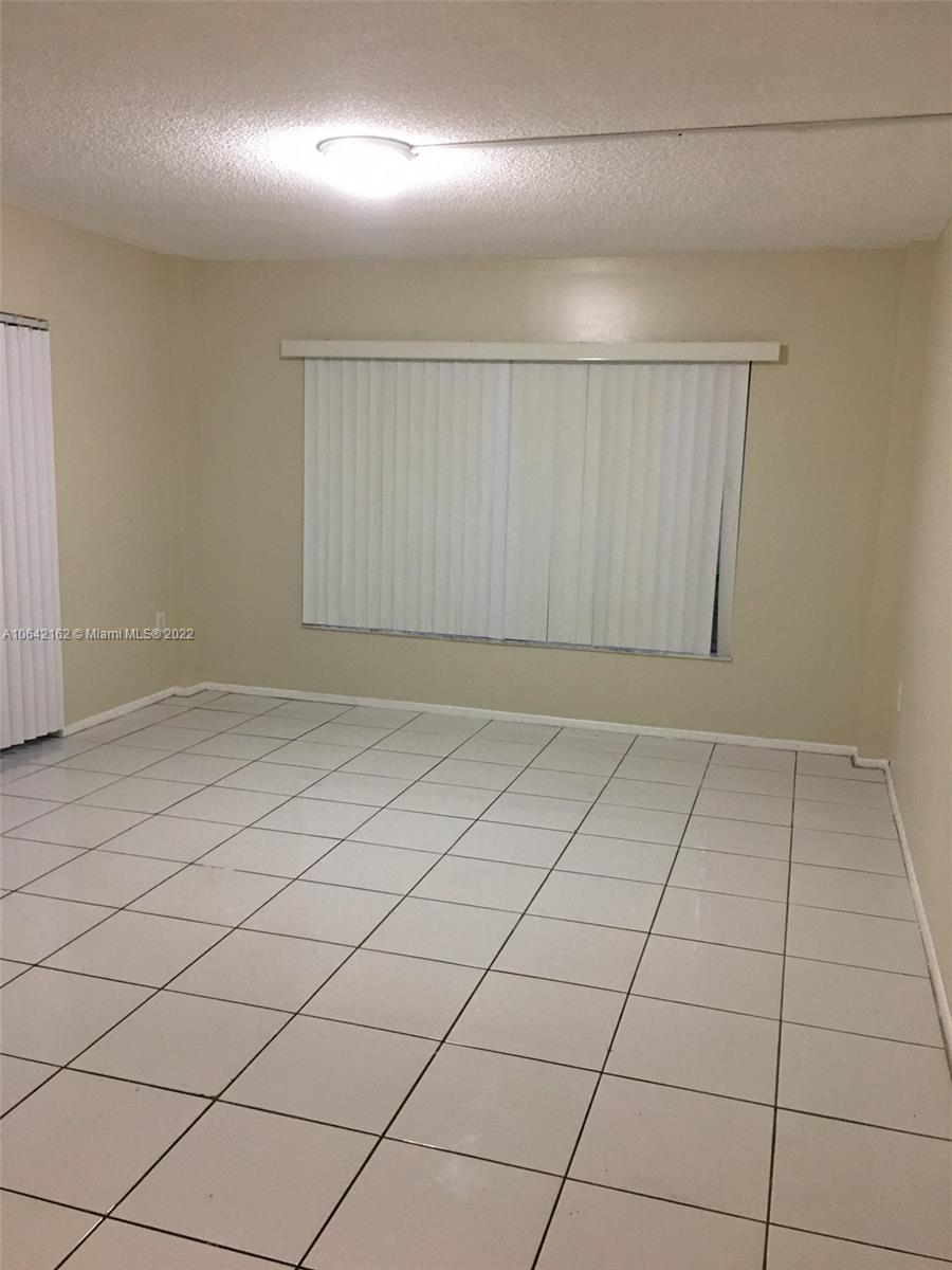 4170 Inverrary Dr #111 Lauderhill, FL 33319