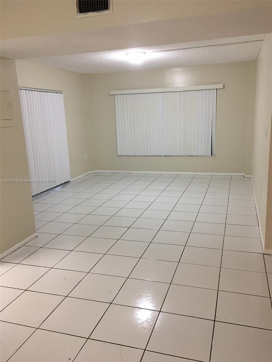4170 Inverrary Dr #111 Lauderhill, FL 33319