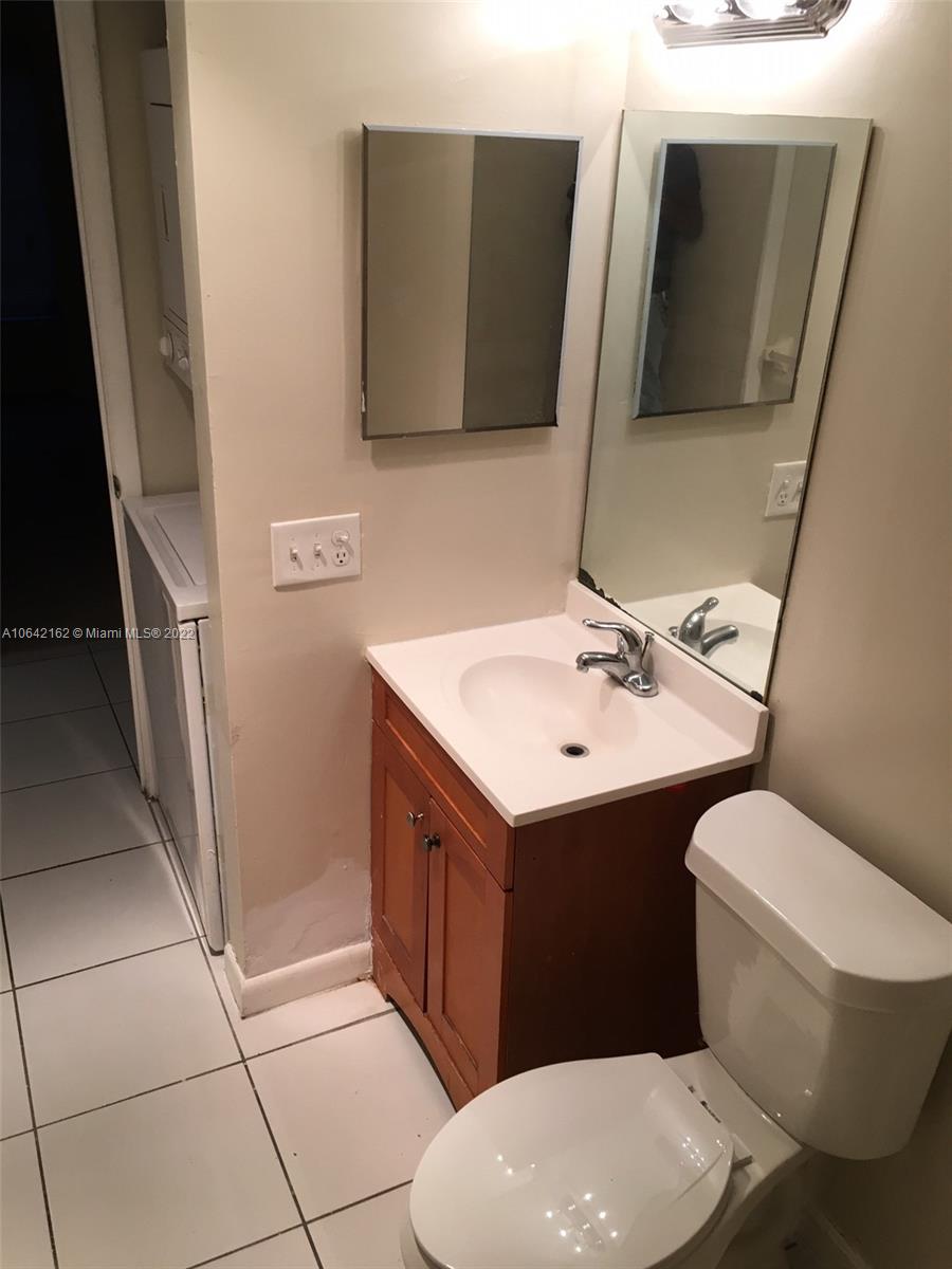 4170 Inverrary Dr #111 Lauderhill, FL 33319