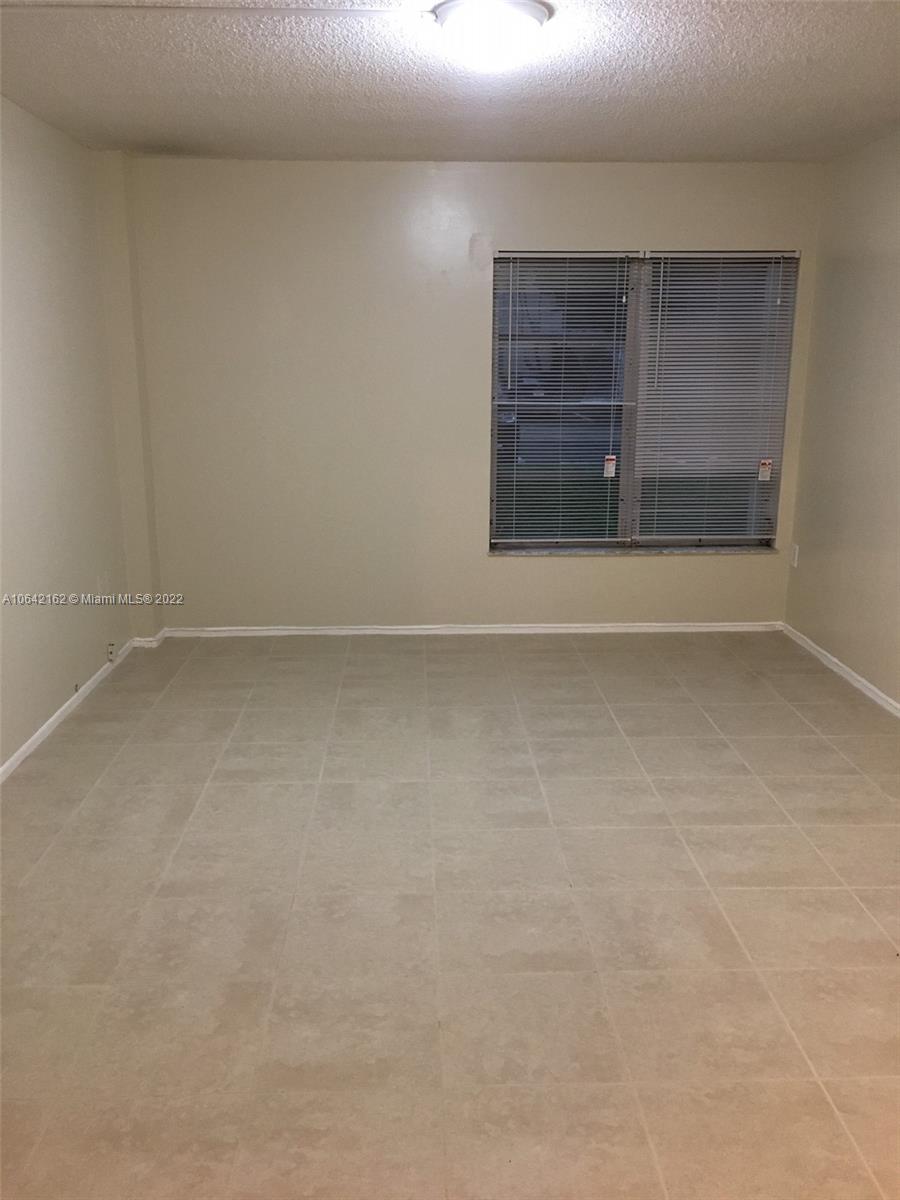 4170 Inverrary Dr #111 Lauderhill, FL 33319