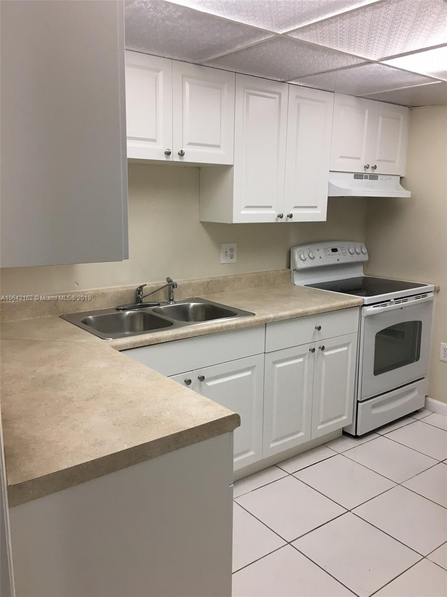 4170 Inverrary Dr #111 Lauderhill, FL 33319