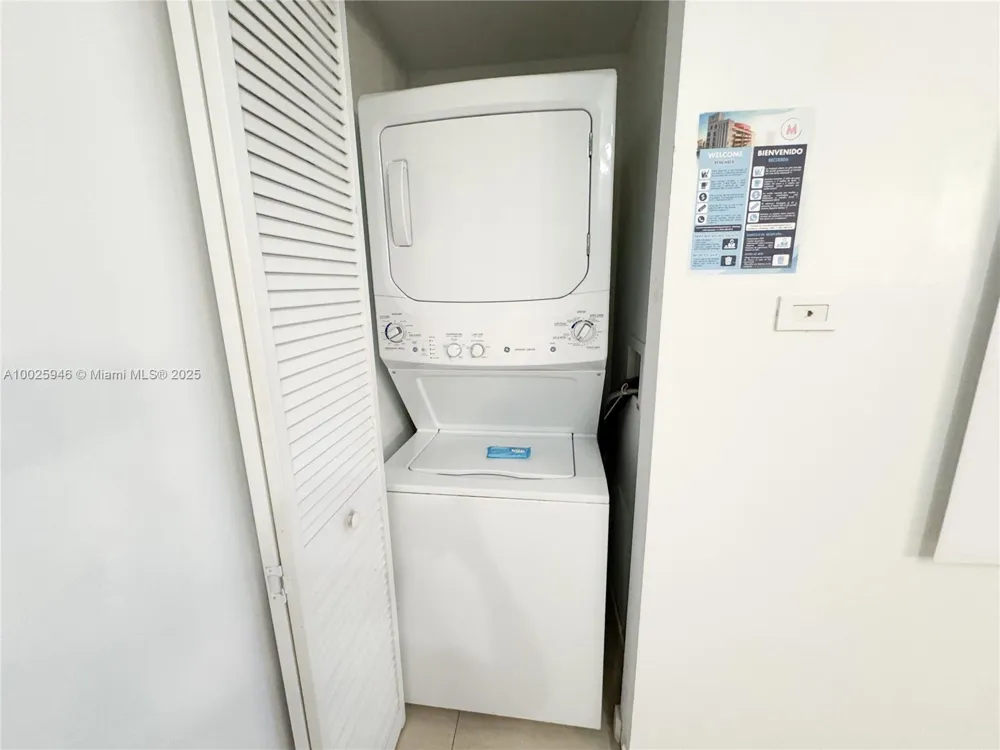 2602 E HALLANDALE BEACH BLVD #1605 Hallandale Beach, FL 33009